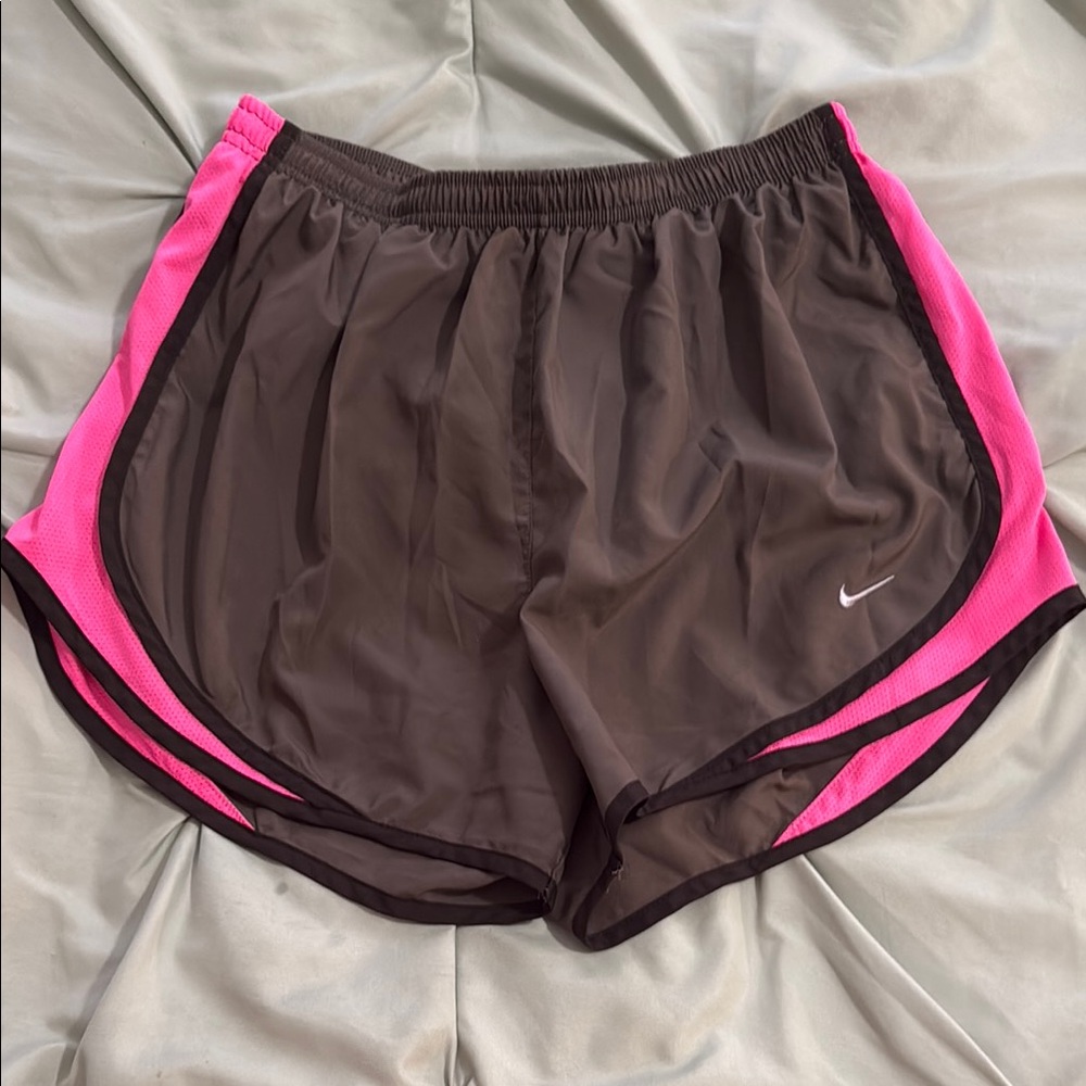 Nike Brown and Pink Athletic Shorts Lightweight Breathable Design